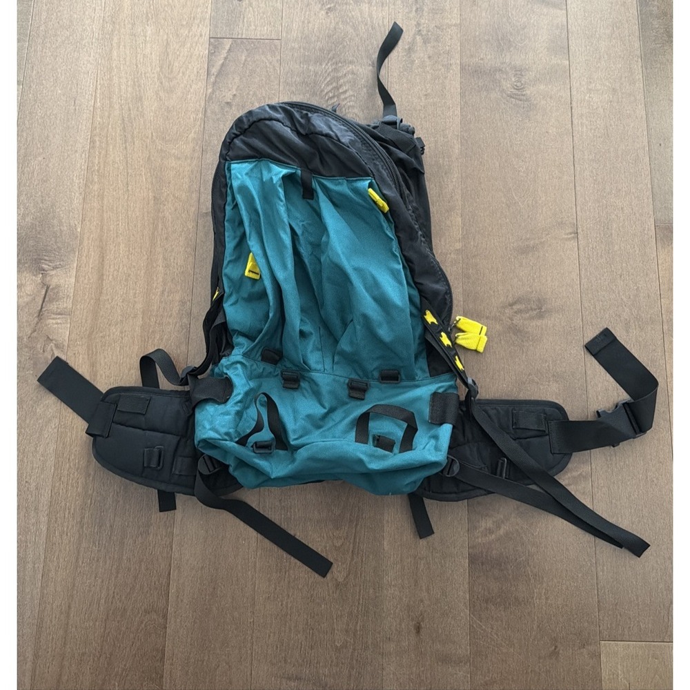 Mountainsmith Hiking Backpack Large Outdoor Trekking Trail Bag Used